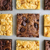 Brownie en blondie op plaat