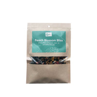 Peach Blossom Bliss thee op witte achtergrond