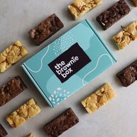 brownie op tegel met brownie box 