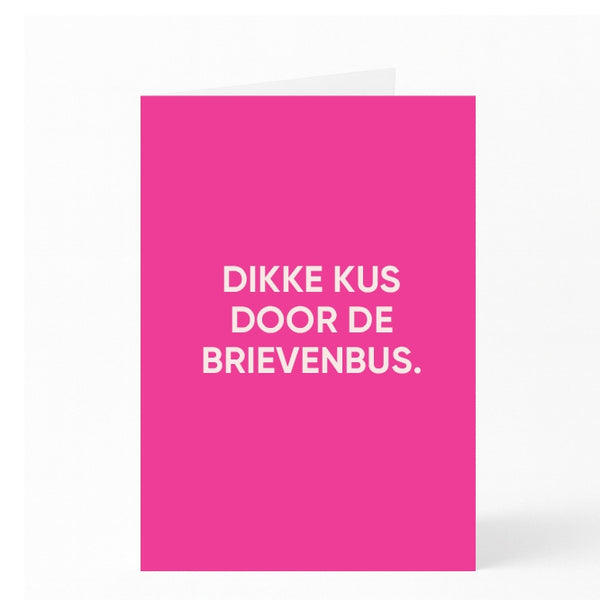 DIKKE KUS  DOOR DE  BRIEVENBUS.