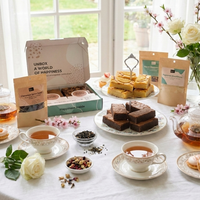 high tea met brownies in lichte sfeer
