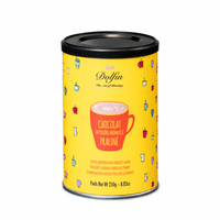 Geel blik met chocolademelk Pralinésmaak met een witte achtergrond. 